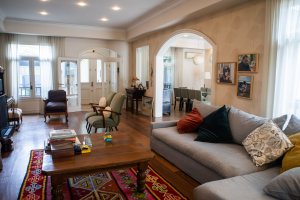 For Sale at Bajo Olivos: 4‑room house with garden, pavilion, pool