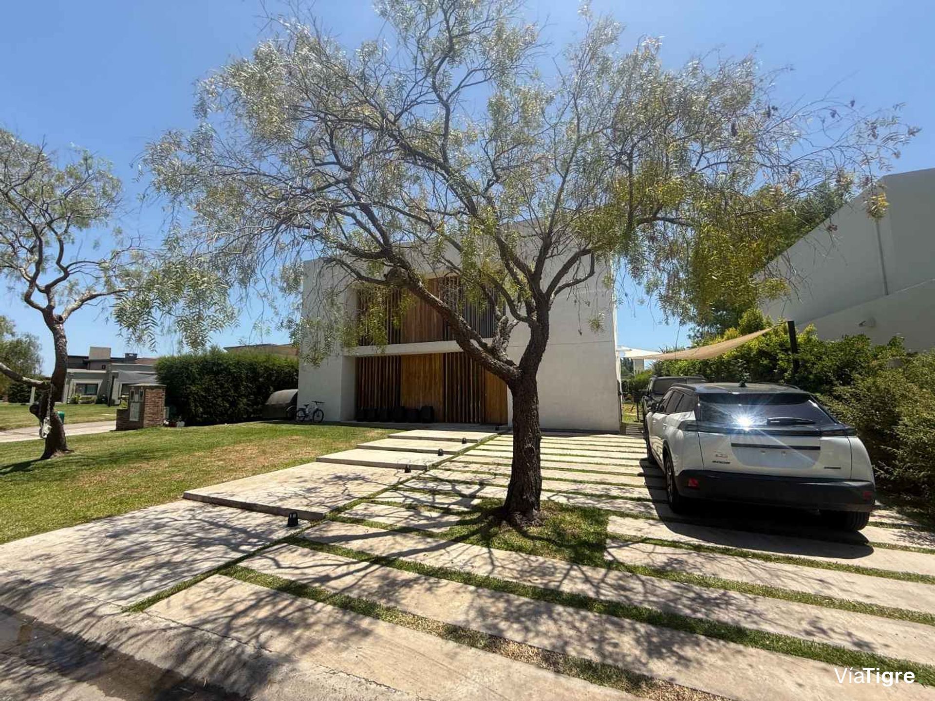 VENTA Casa 6 amb. MODERNA, LOTE INTERNO, 322MTS!!