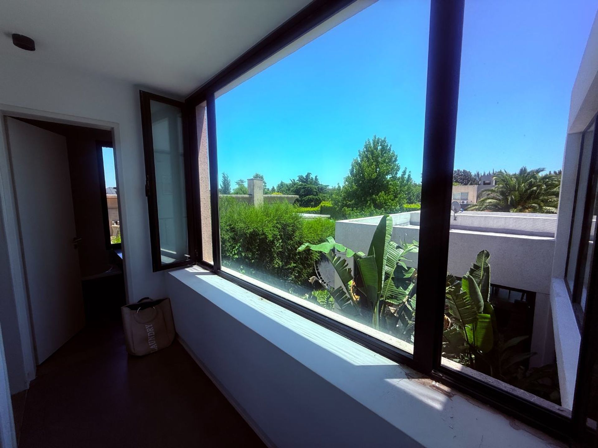 VENTA Casa 6 amb. MODERNA, LOTE INTERNO, 322MTS!!