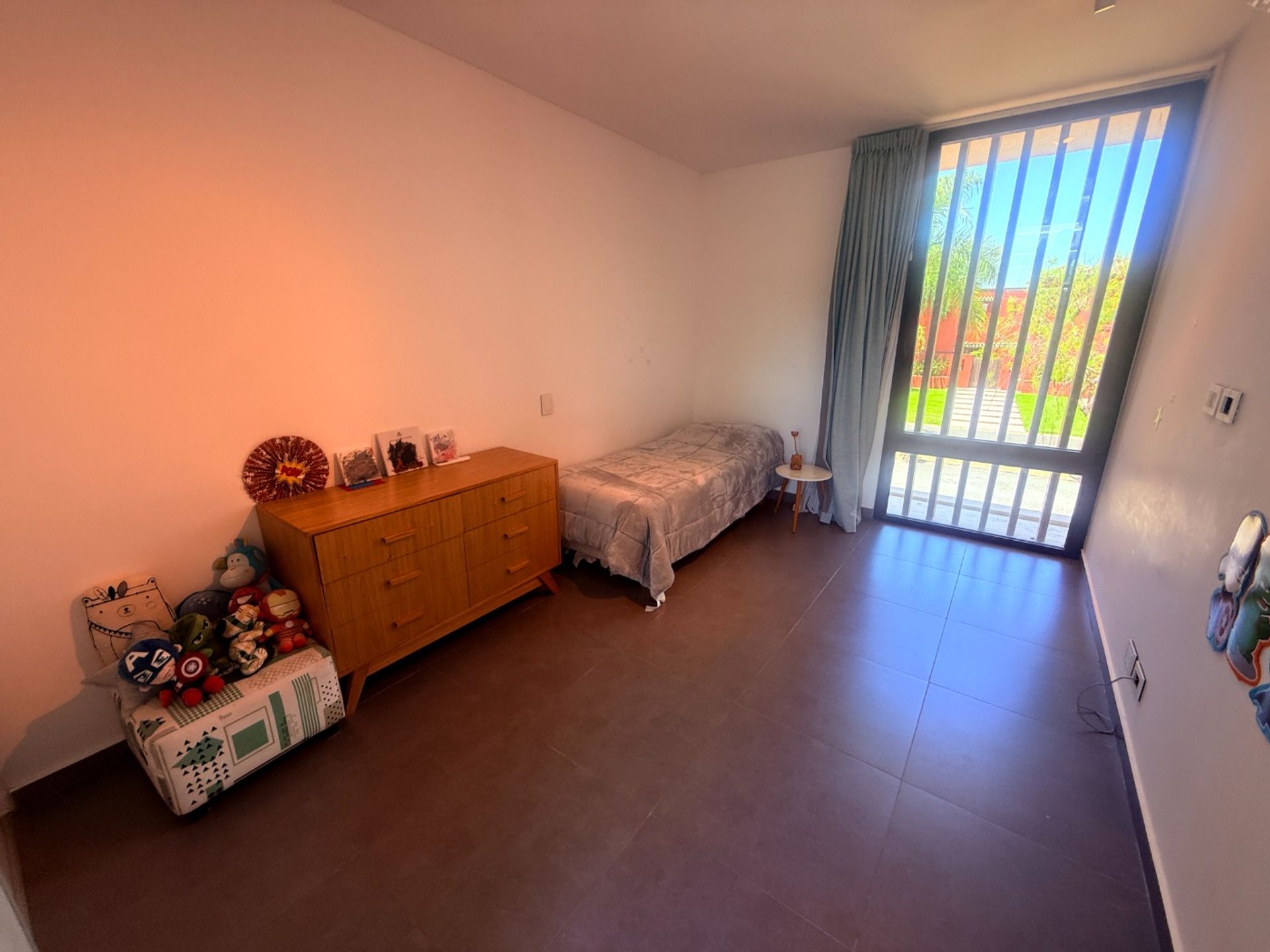 VENTA Casa 6 amb. MODERNA, LOTE INTERNO, 322MTS!!
