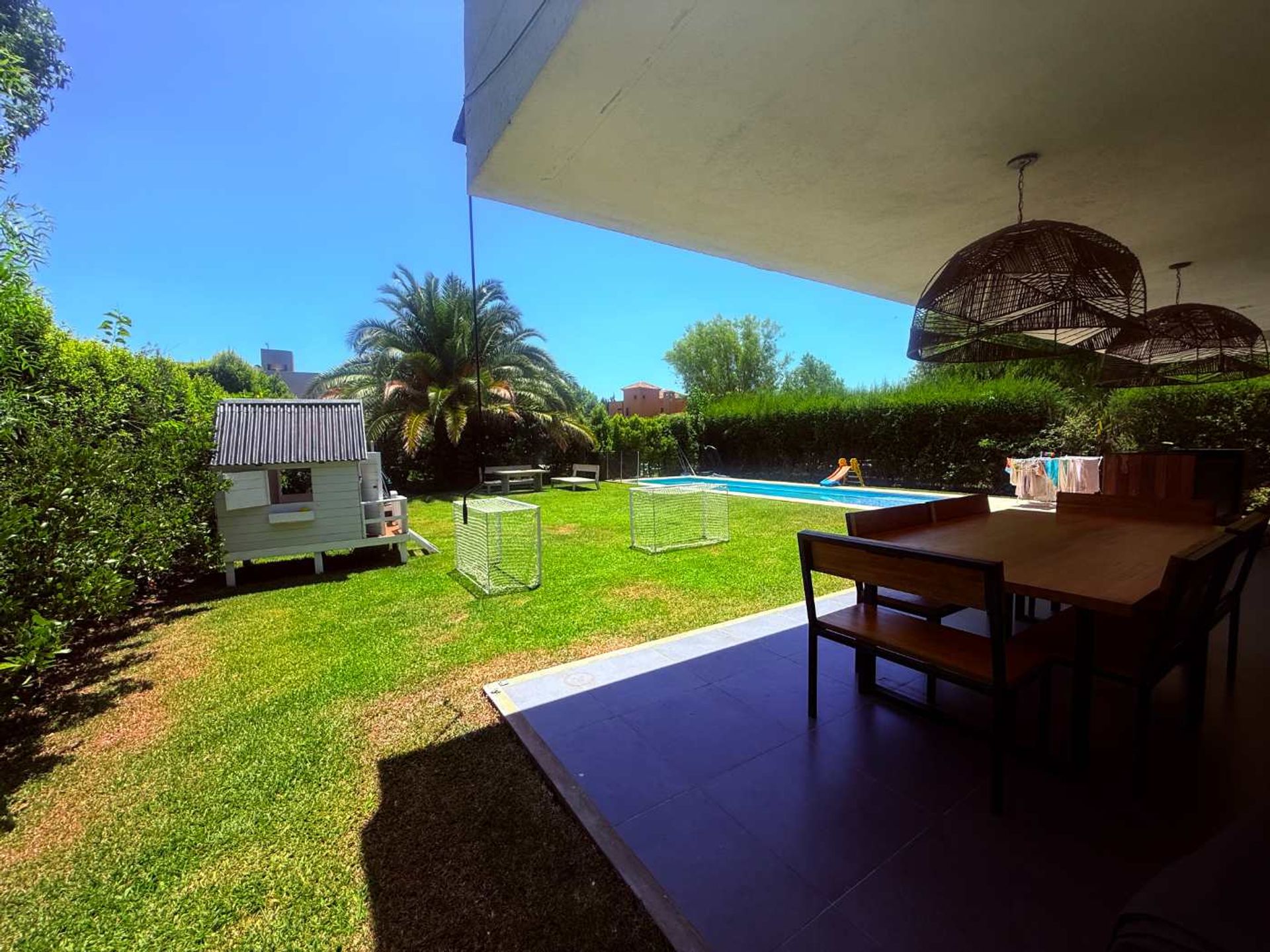 VENTA Casa 6 amb. MODERNA, LOTE INTERNO, 322MTS!!