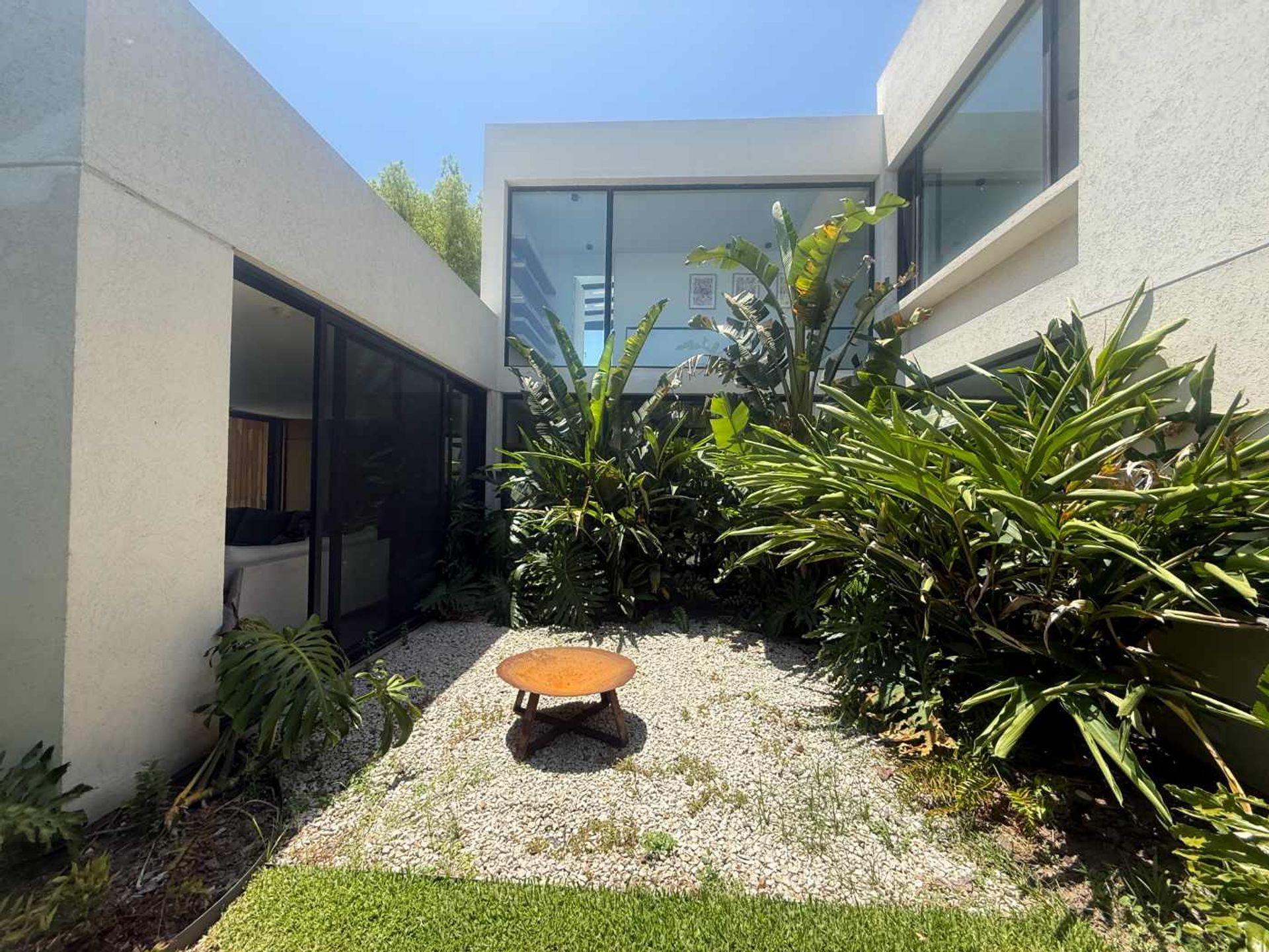 VENTA Casa 6 amb. MODERNA, LOTE INTERNO, 322MTS!!