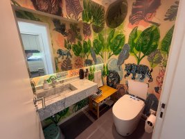 FOR SALE: Modern 6-room house, internal lot, 322 meters