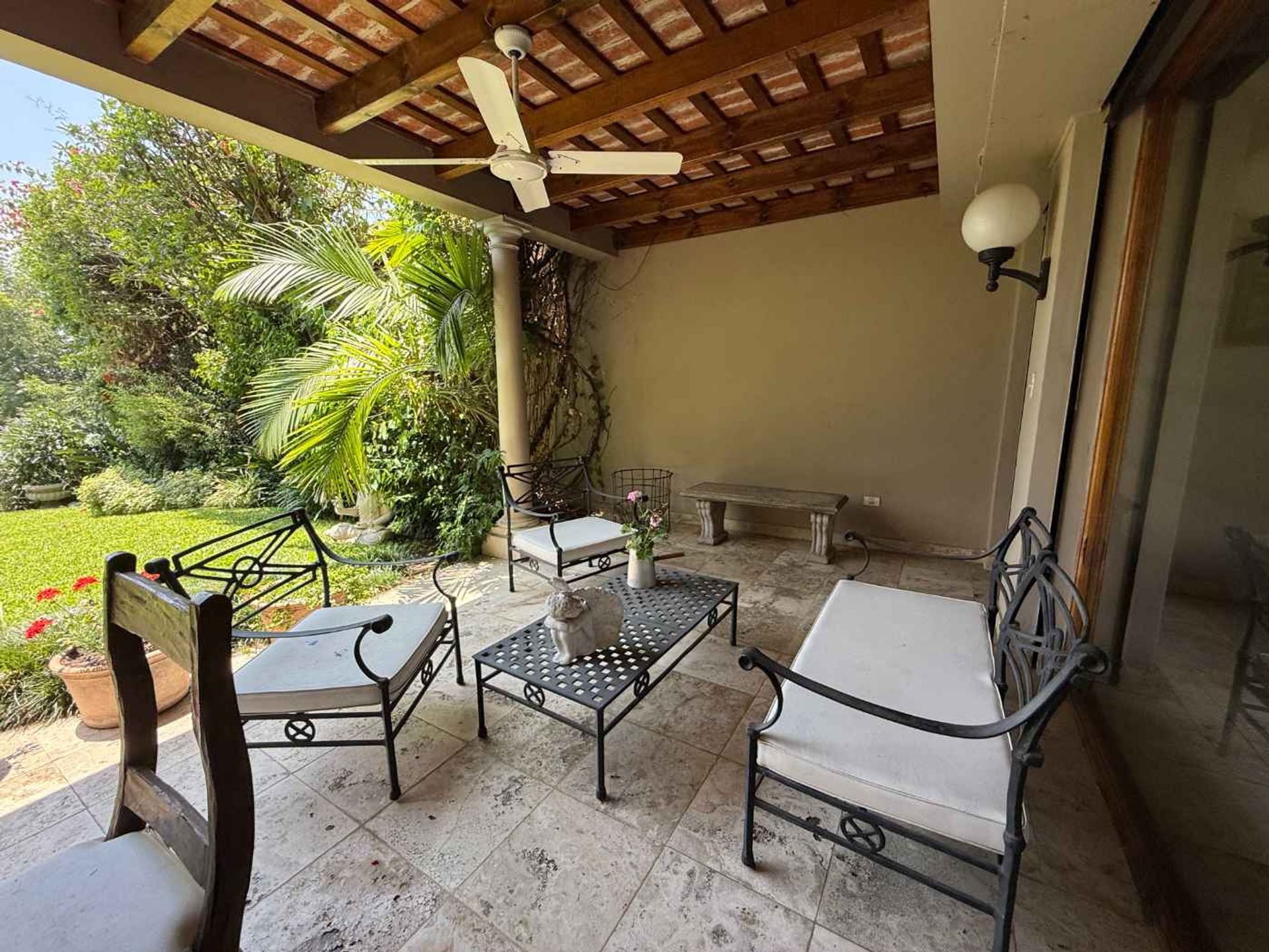 Venta Casa Punta Chica Con Vista Al Rio