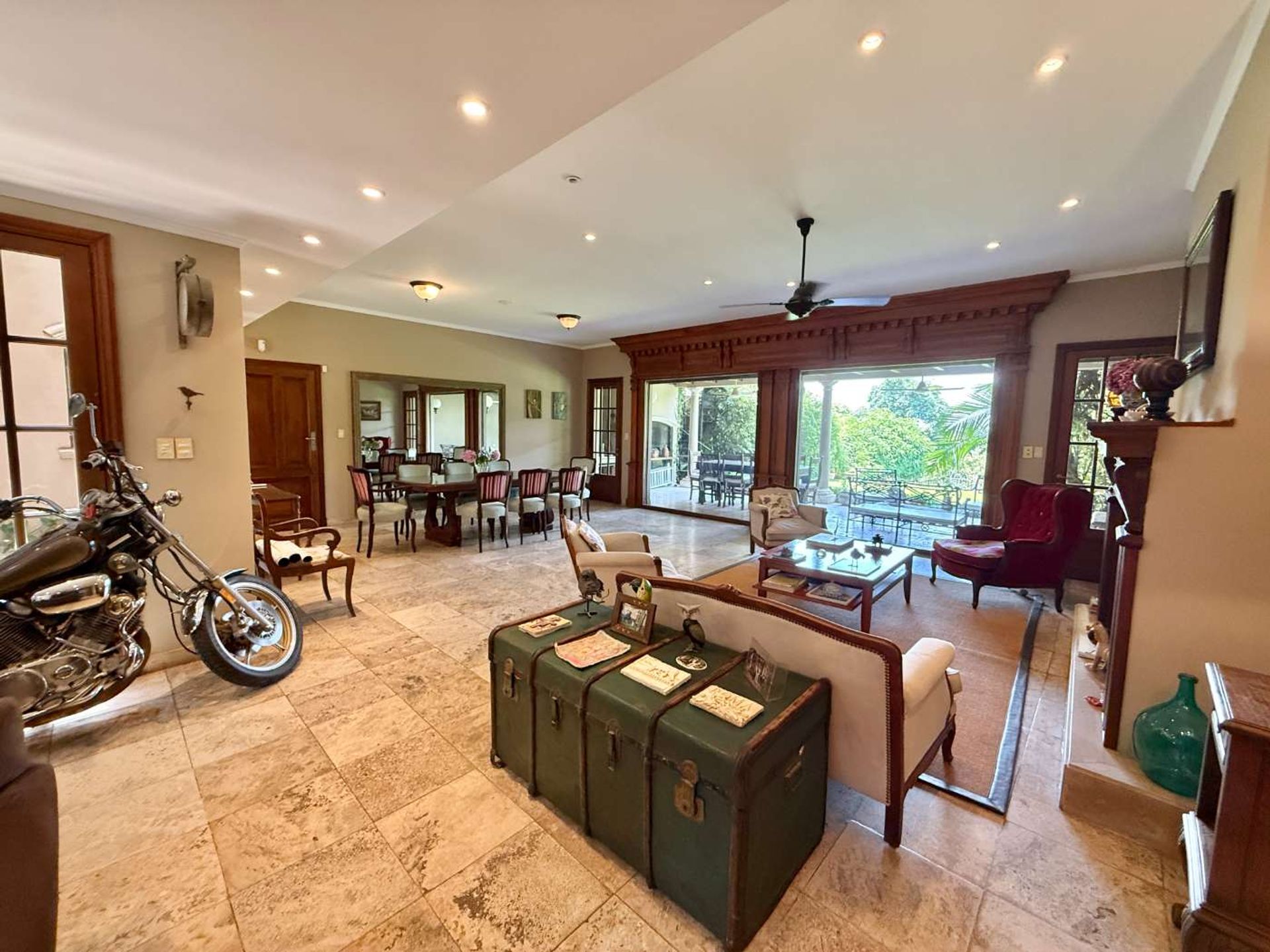Venta Casa Punta Chica Con Vista Al Rio