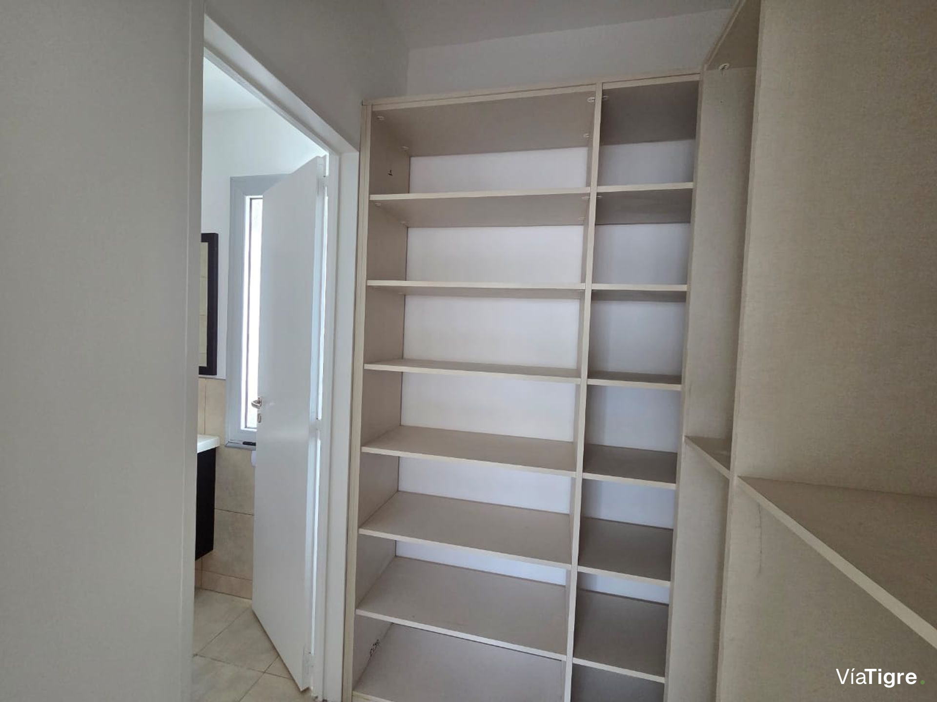 Alquiler 2 amb. duplex en Barrio Sendero, Nordelta