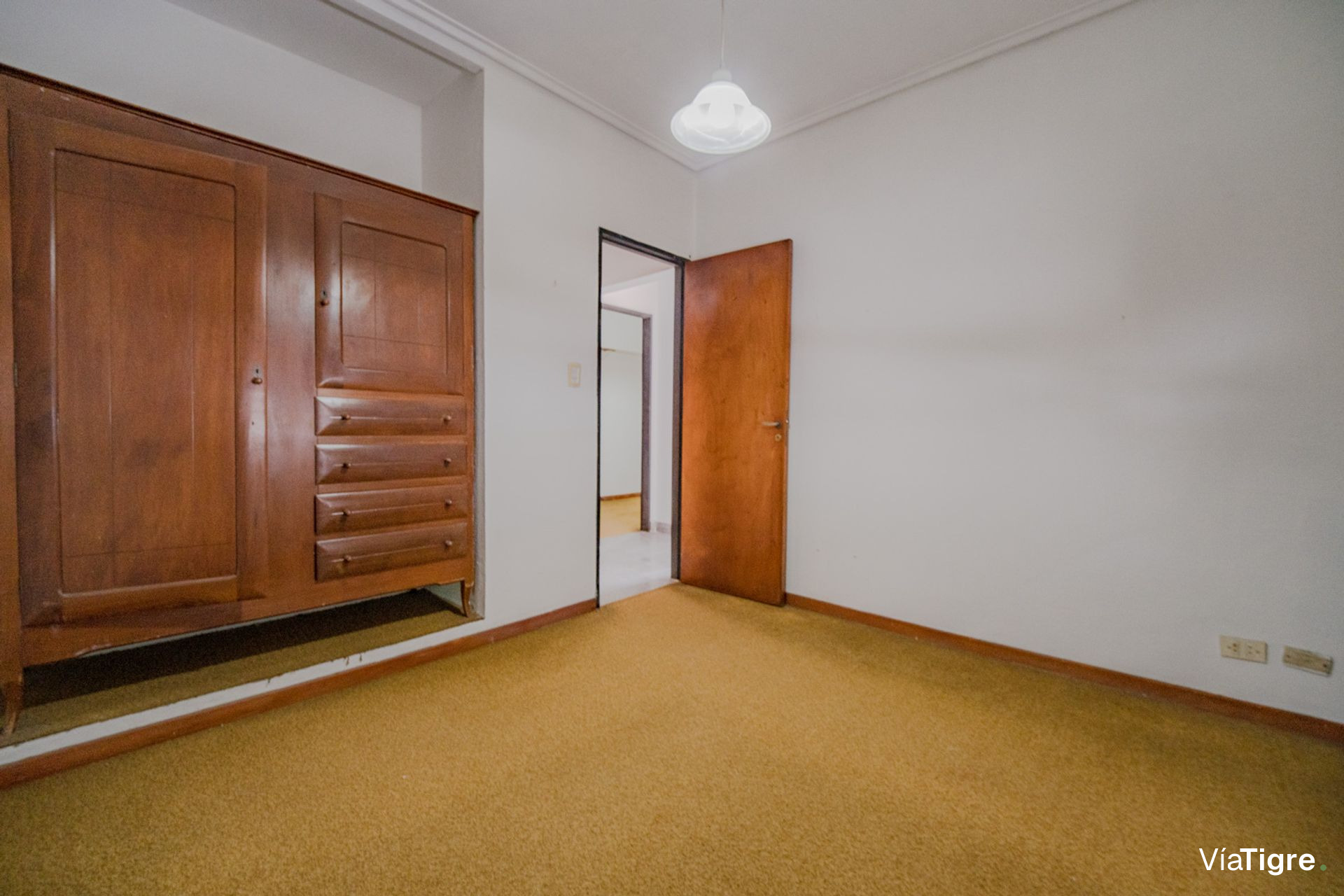 Venta Casa San Isidro-Permuta