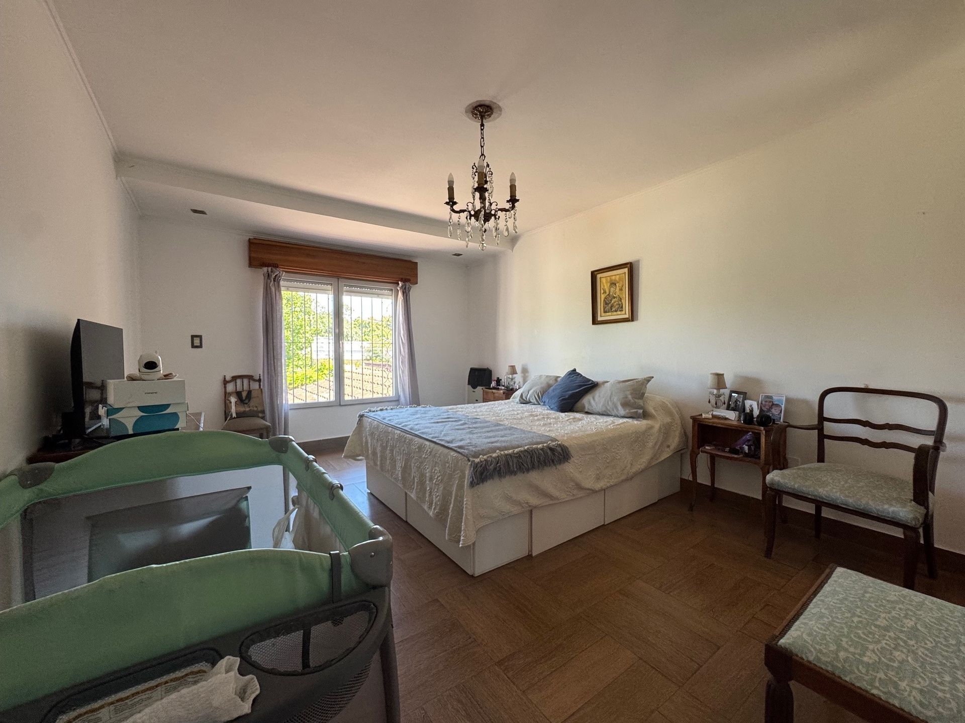 Casa en venta 4 dorm., pileta, jardín Don Torcuato