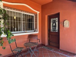 Casa en venta 4 dorm., pileta, jardín Don Torcuato