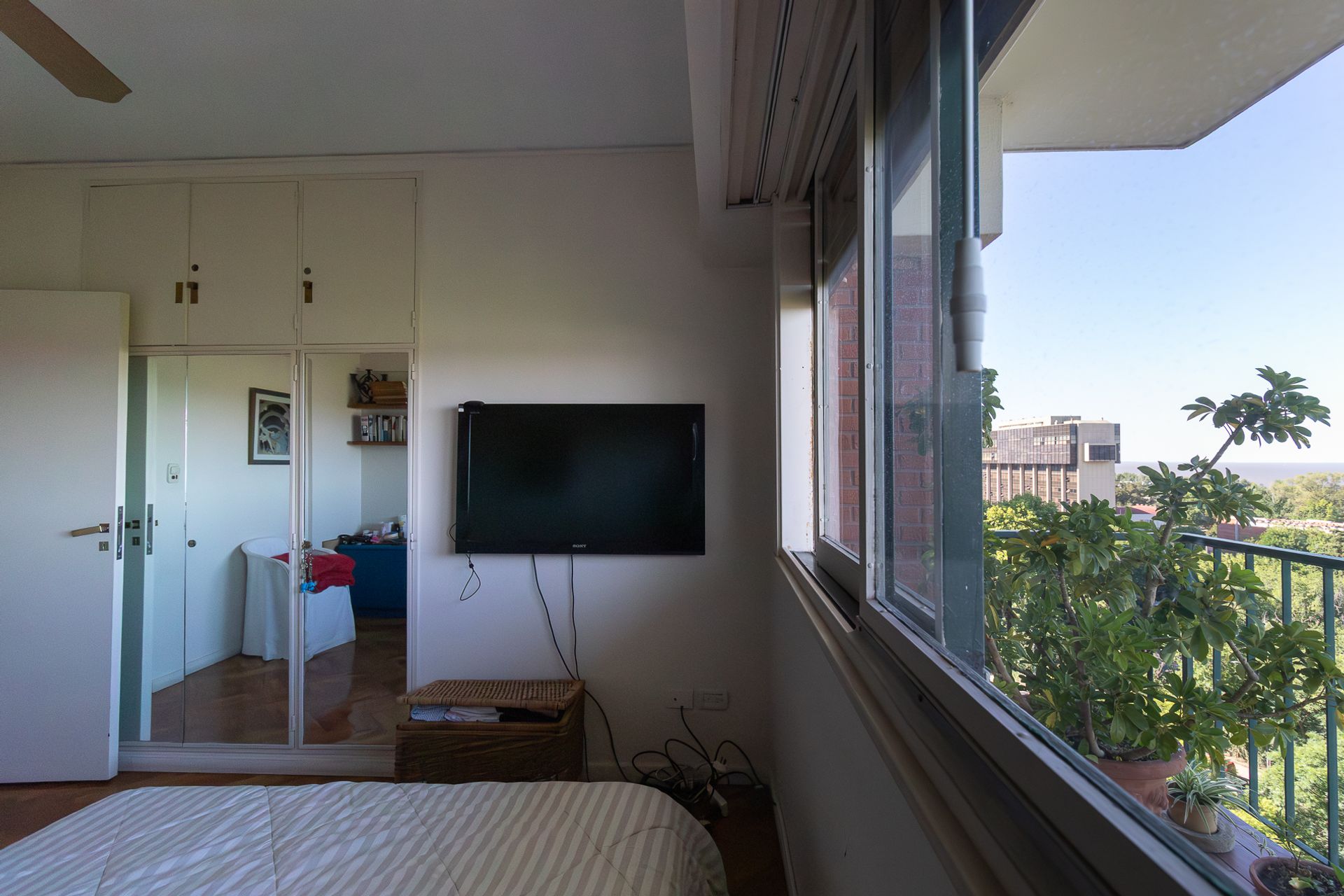 VENTA Depto 4 amb c/dep - Vista al Rio Piso Alto.