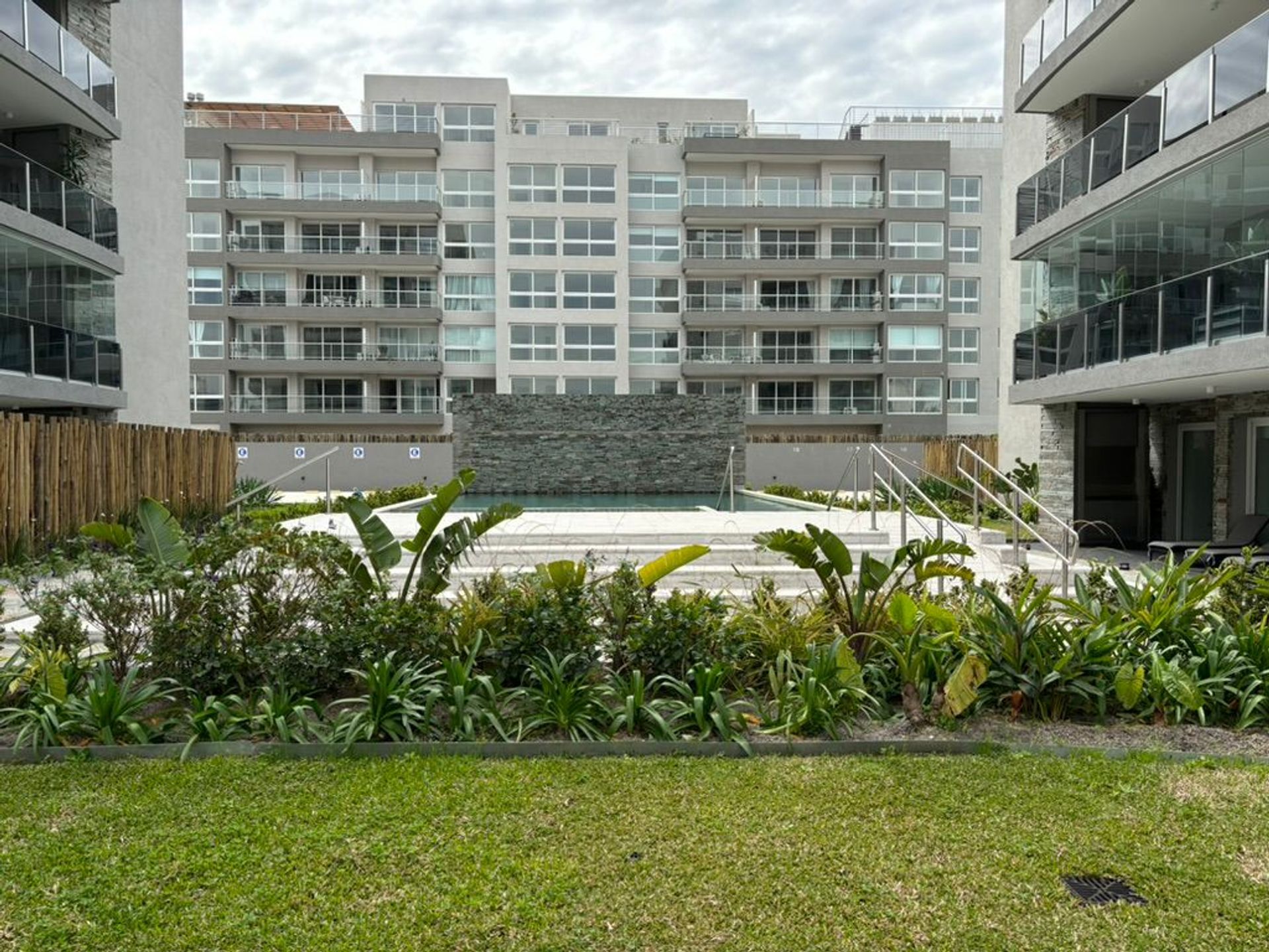 Venta Depto 4 amb Torres Cristal Nordelta