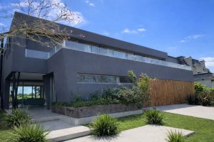 Alquiler Casa 7 Ambientes A Estrenar