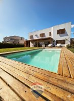 Modern House in Barbarita