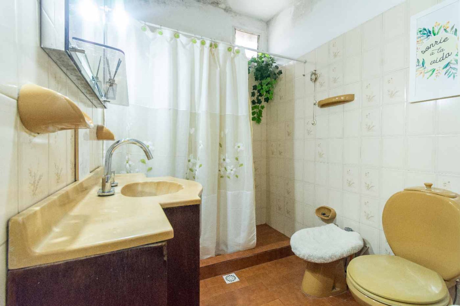 Venta Casa 5 Ambientes +Cochera 3 Autos V.martelli