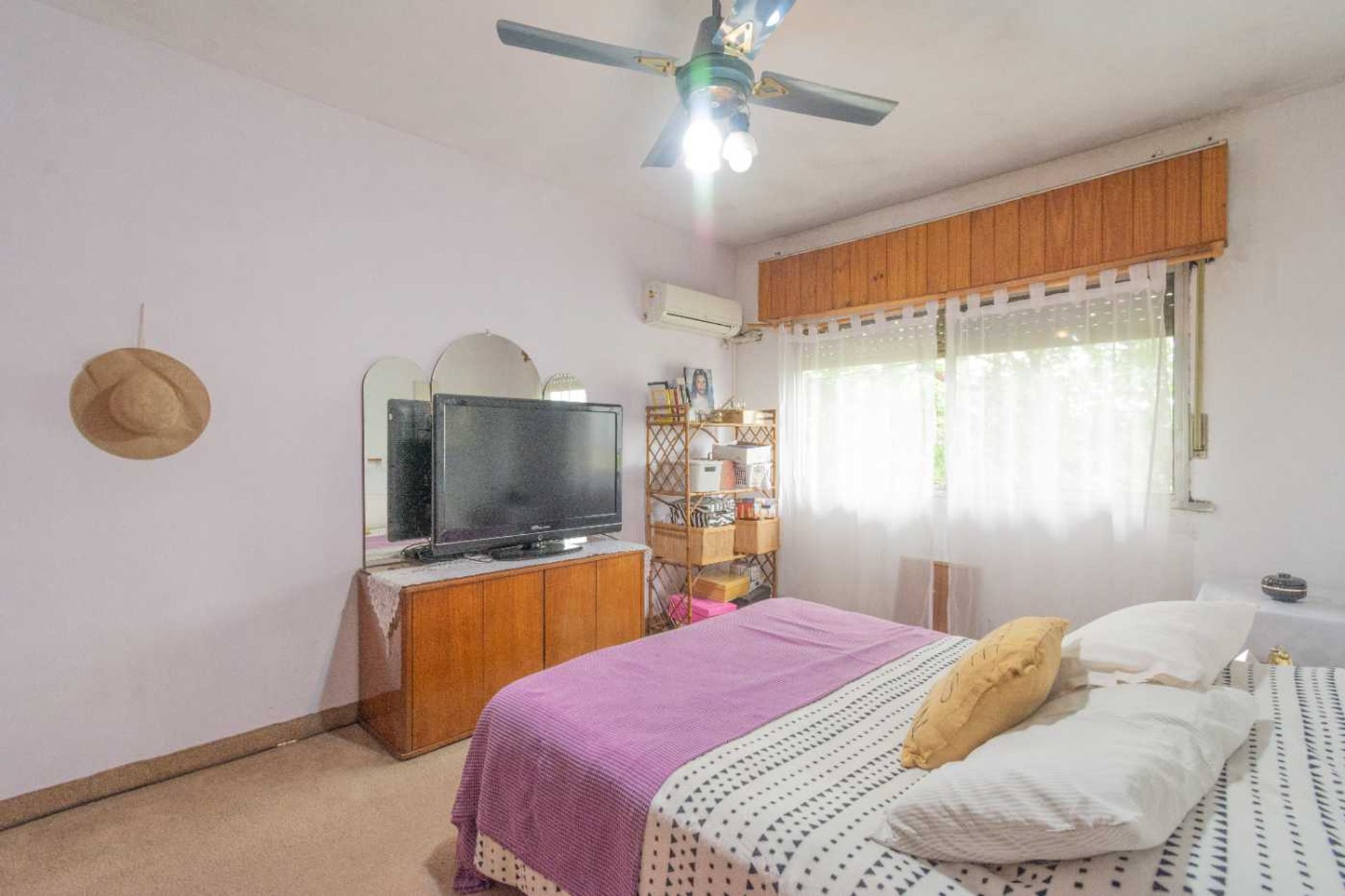 Venta Casa 5 Ambientes +Cochera 3 Autos V.martelli