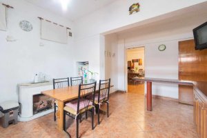 Venta Casa 5 Ambientes +Cochera 3 Autos V.martelli
