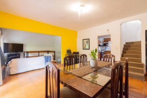 Venta Casa 5 Ambientes +Cochera 3 Autos V.martelli