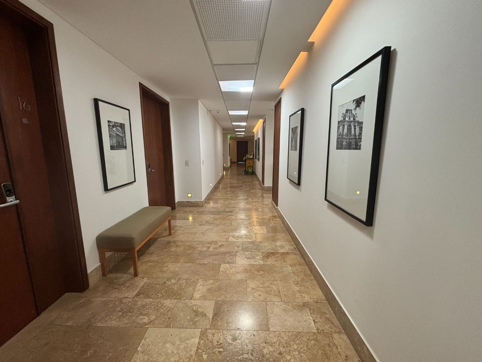 Venta Oficina Comercial 95m² Boulogne, San Isidro