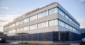 Venta Oficina Comercial 95m² Boulogne, San Isidro