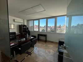 Venta Oficina Comercial 95m² Boulogne, San Isidro