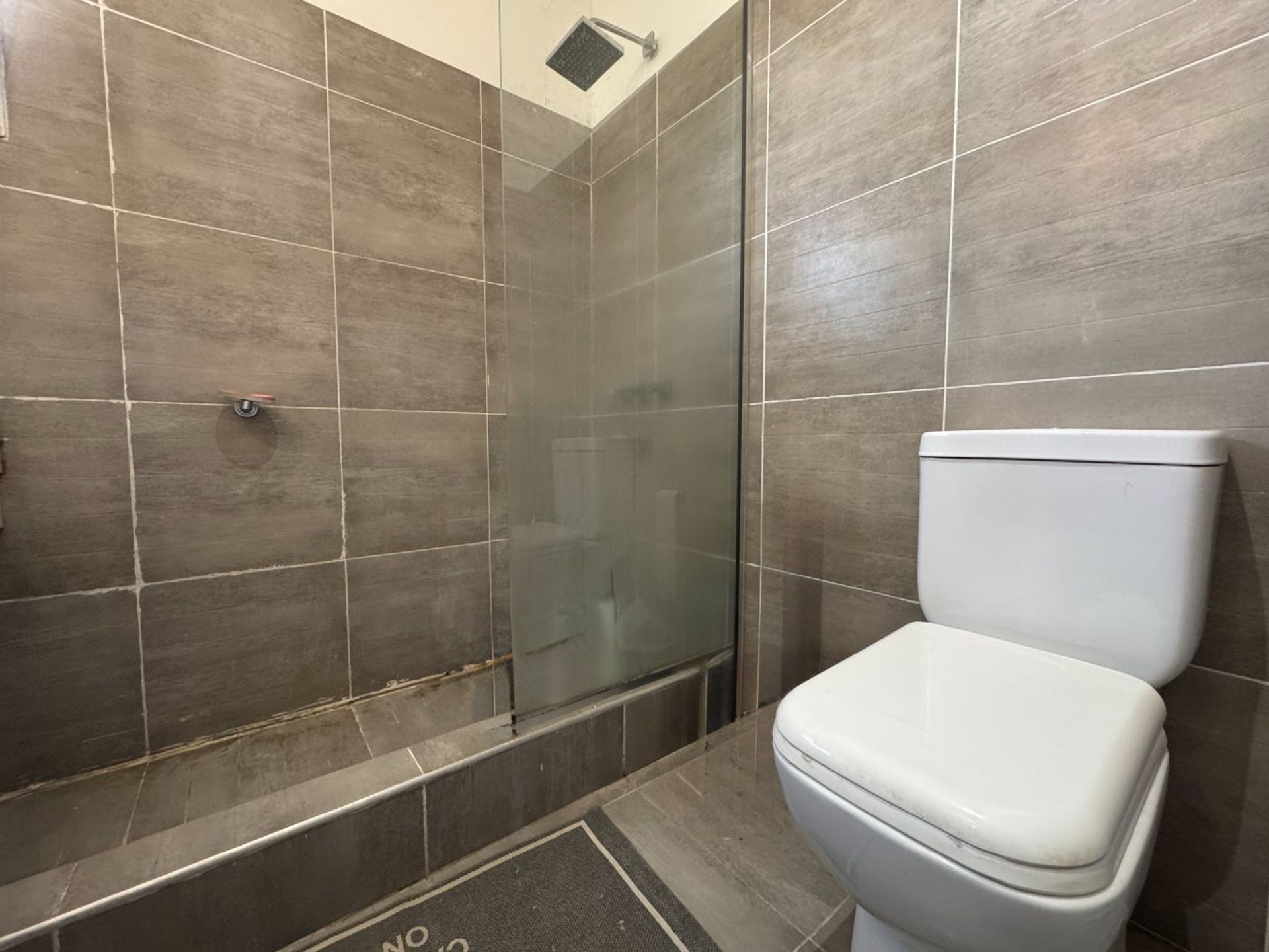 Venta Casa 5 Amb - Pileta Barrio Barbaritas Hidrom
