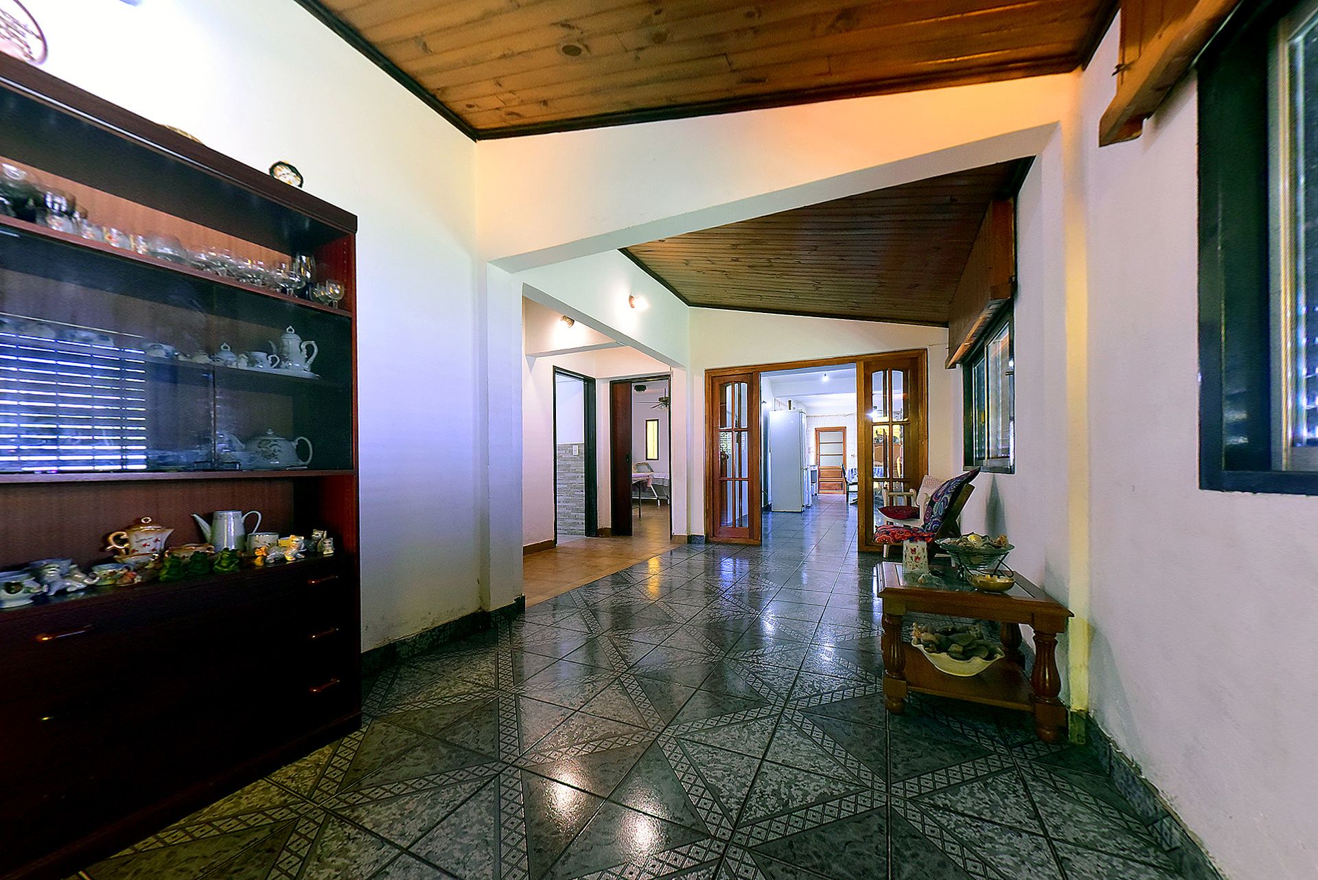 Venta casa con GRAN LOTE 905m2 multifamiliar