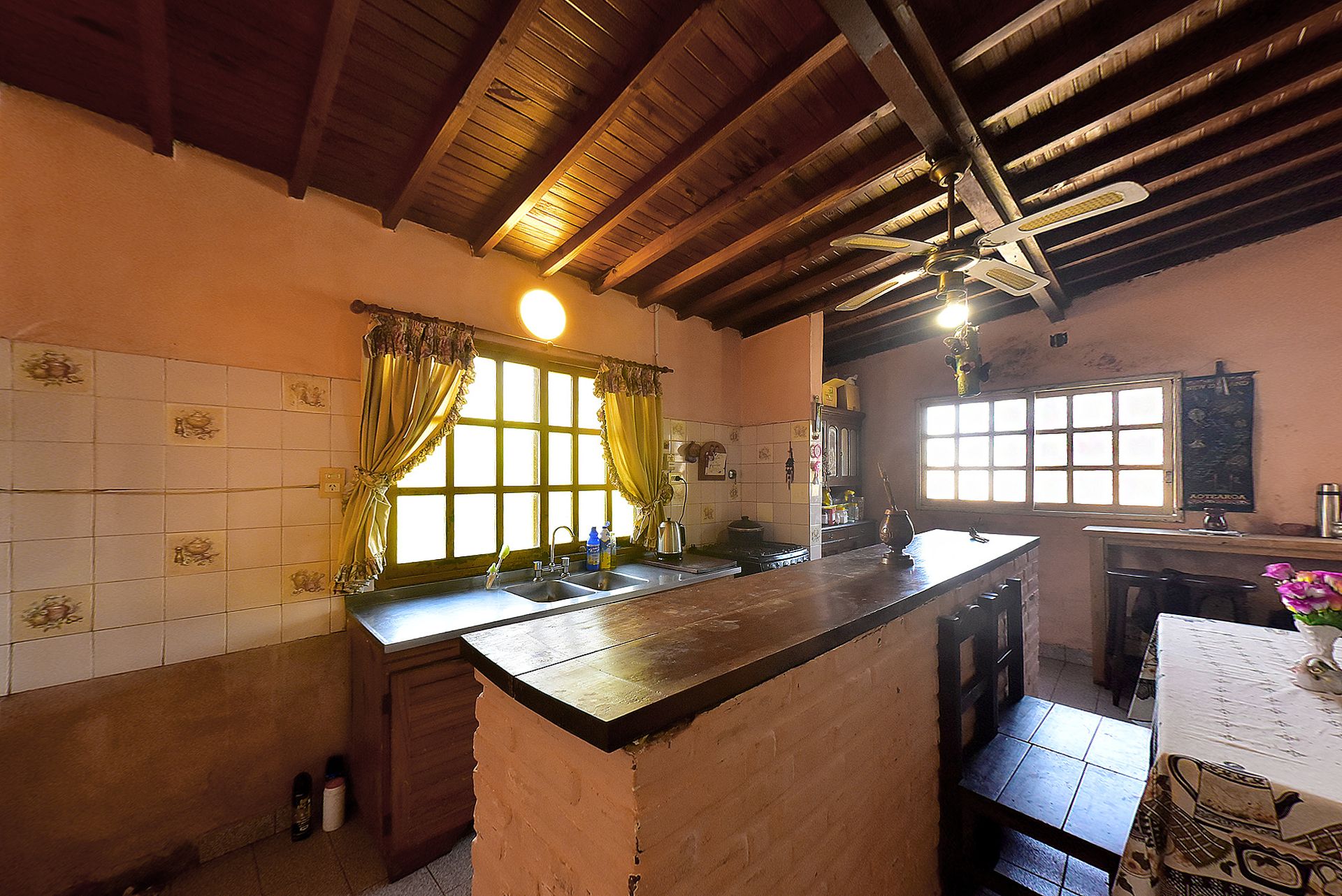 Venta casa con GRAN LOTE 905m2 multifamiliar