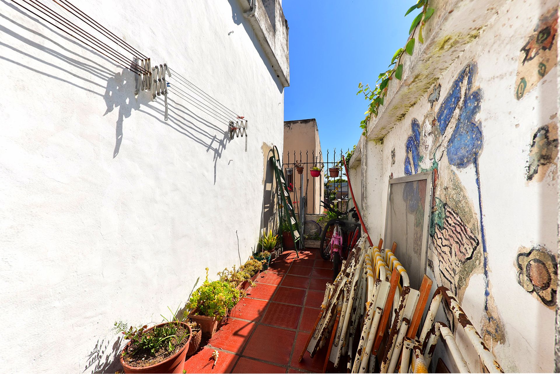 Venta casa con GRAN LOTE 905m2 multifamiliar
