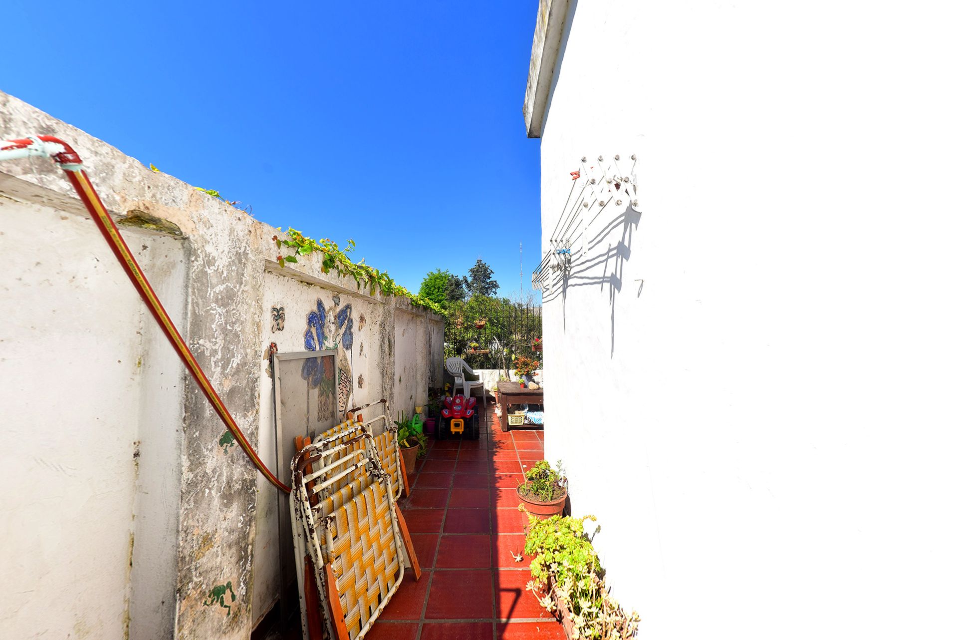 Venta casa con GRAN LOTE 905m2 multifamiliar