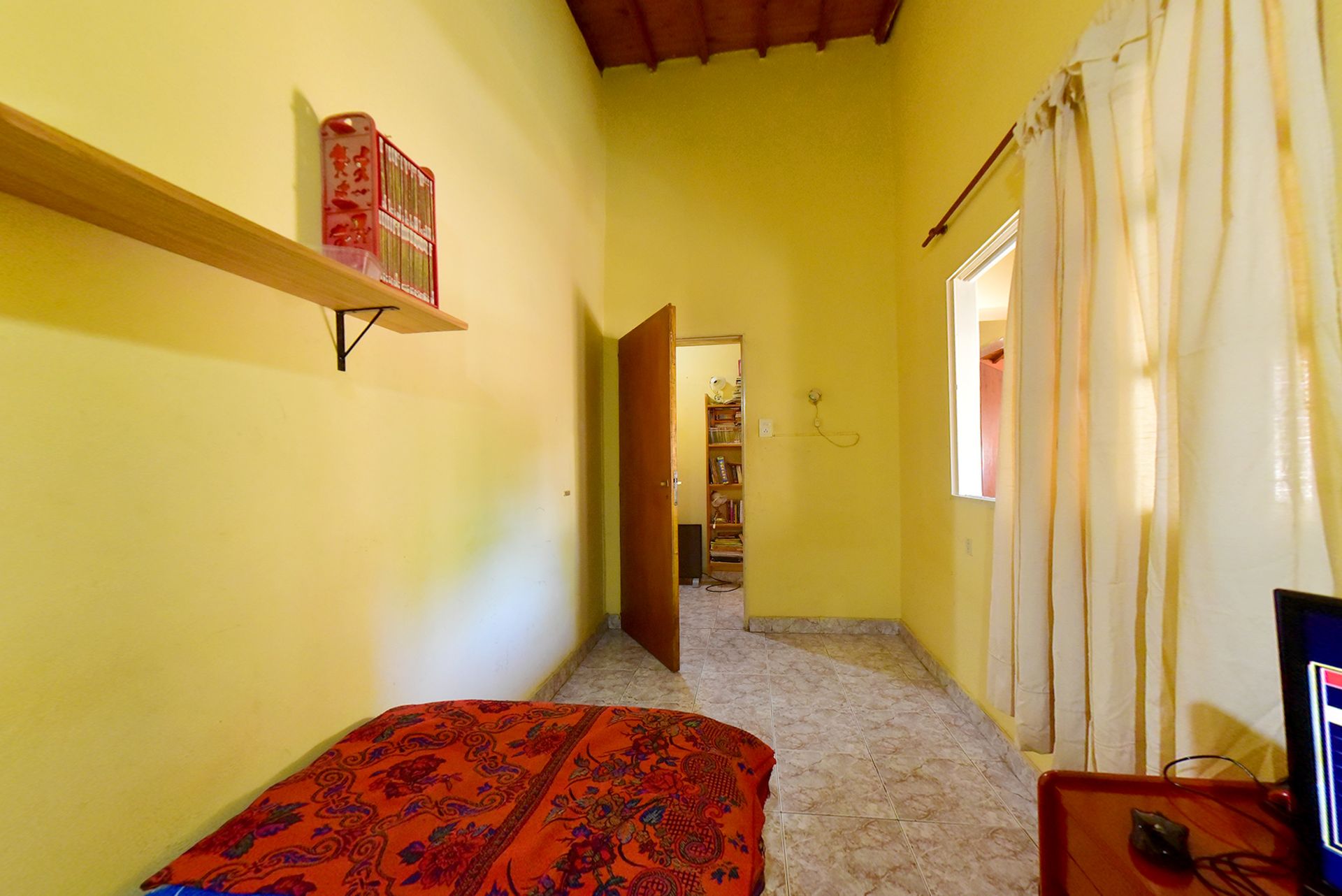 Venta casa con GRAN LOTE 905m2 multifamiliar