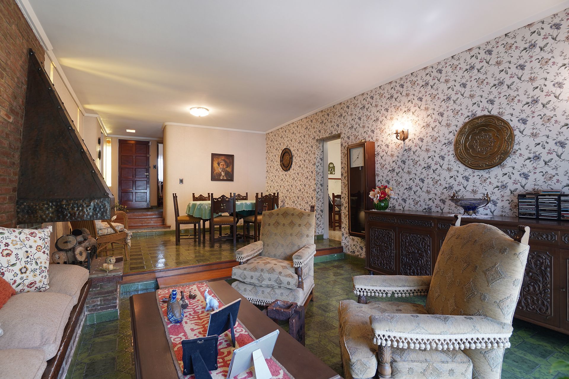 Casa 6 ambientes en Venta Olivos con Jardin