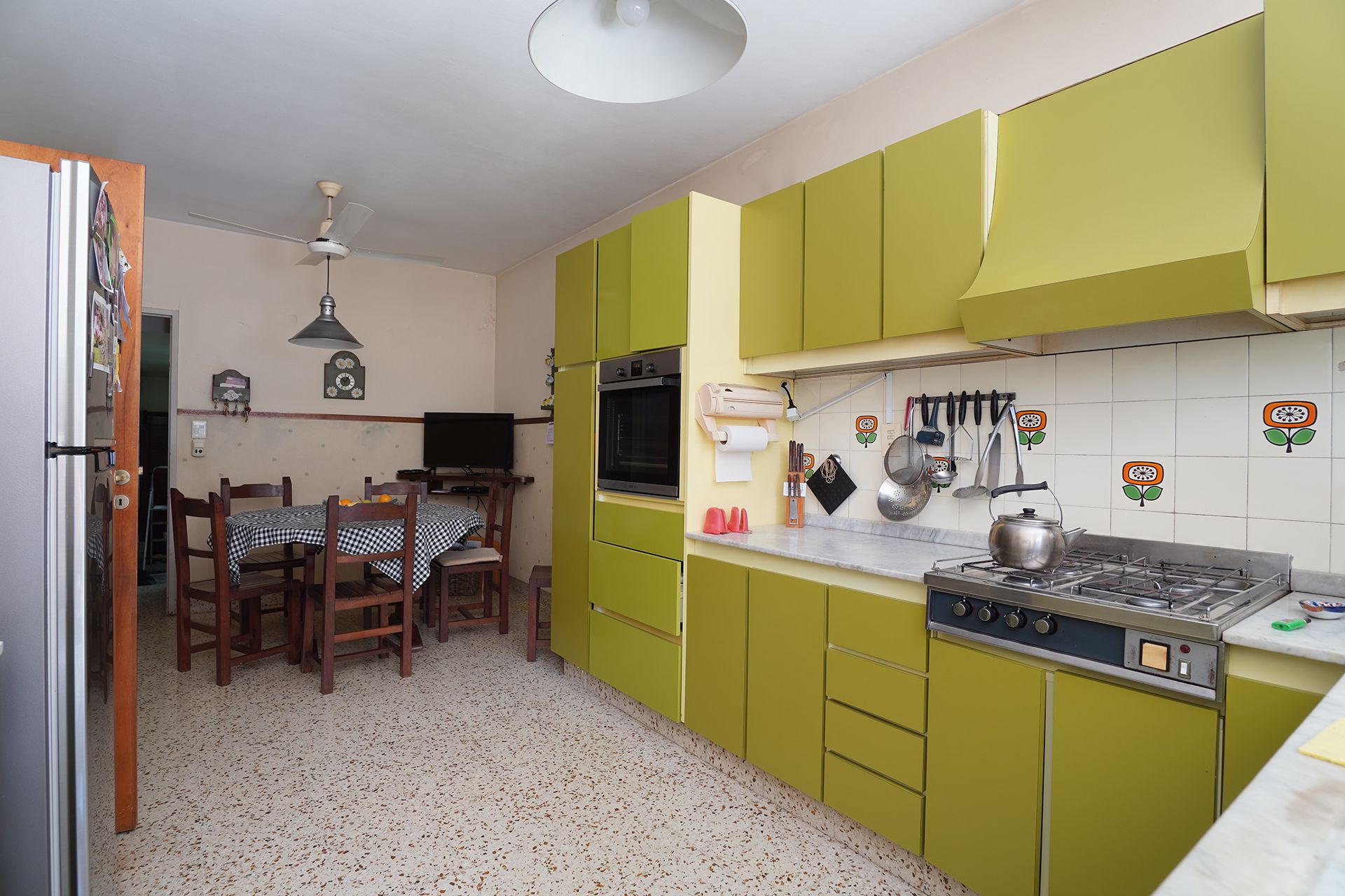 Casa 6 ambientes en Venta Olivos con Jardin