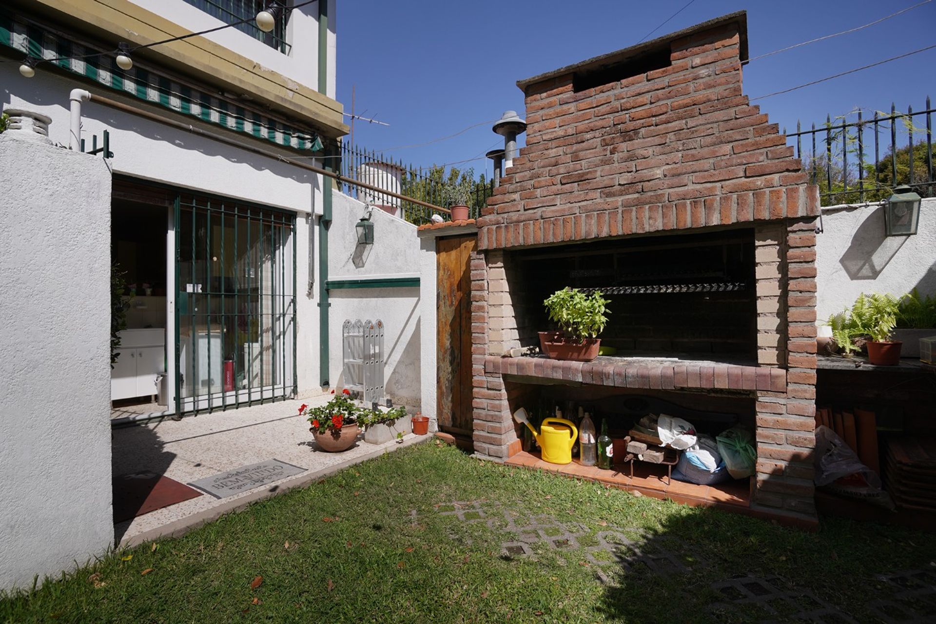 Casa 6 ambientes en Venta Olivos con Jardin
