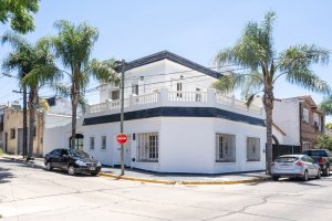 Casa 5 Dorms Quincho Garaje 2Autos Jardín Victoria