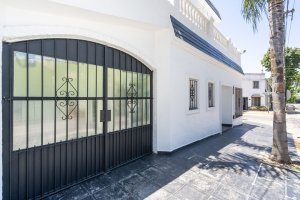 Casa 5 Dorms Quincho Garaje 2Autos Jardín Victoria