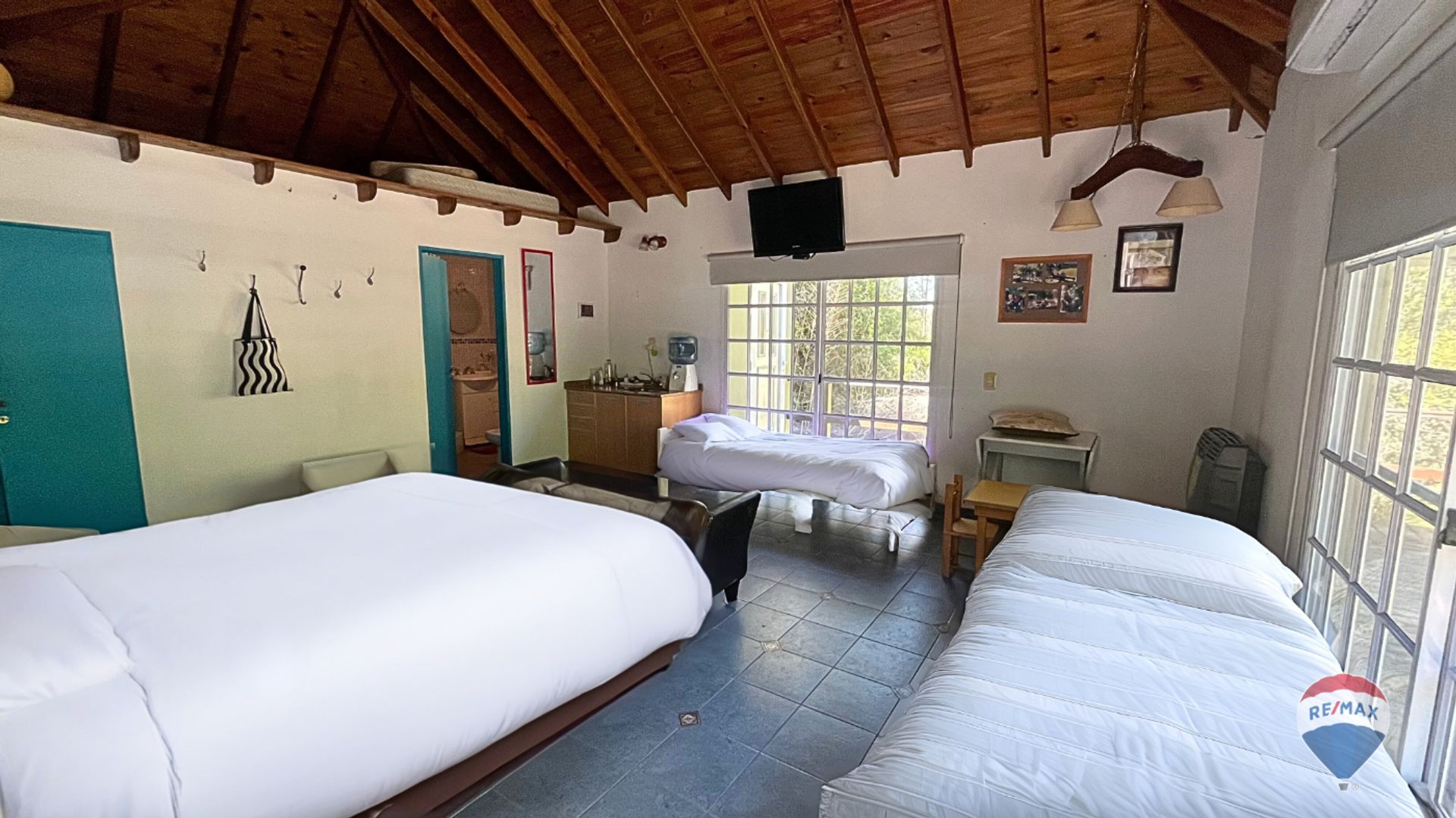 DOS CASAS c/ PISCINA Arroyo Toro– Delta de Tigre