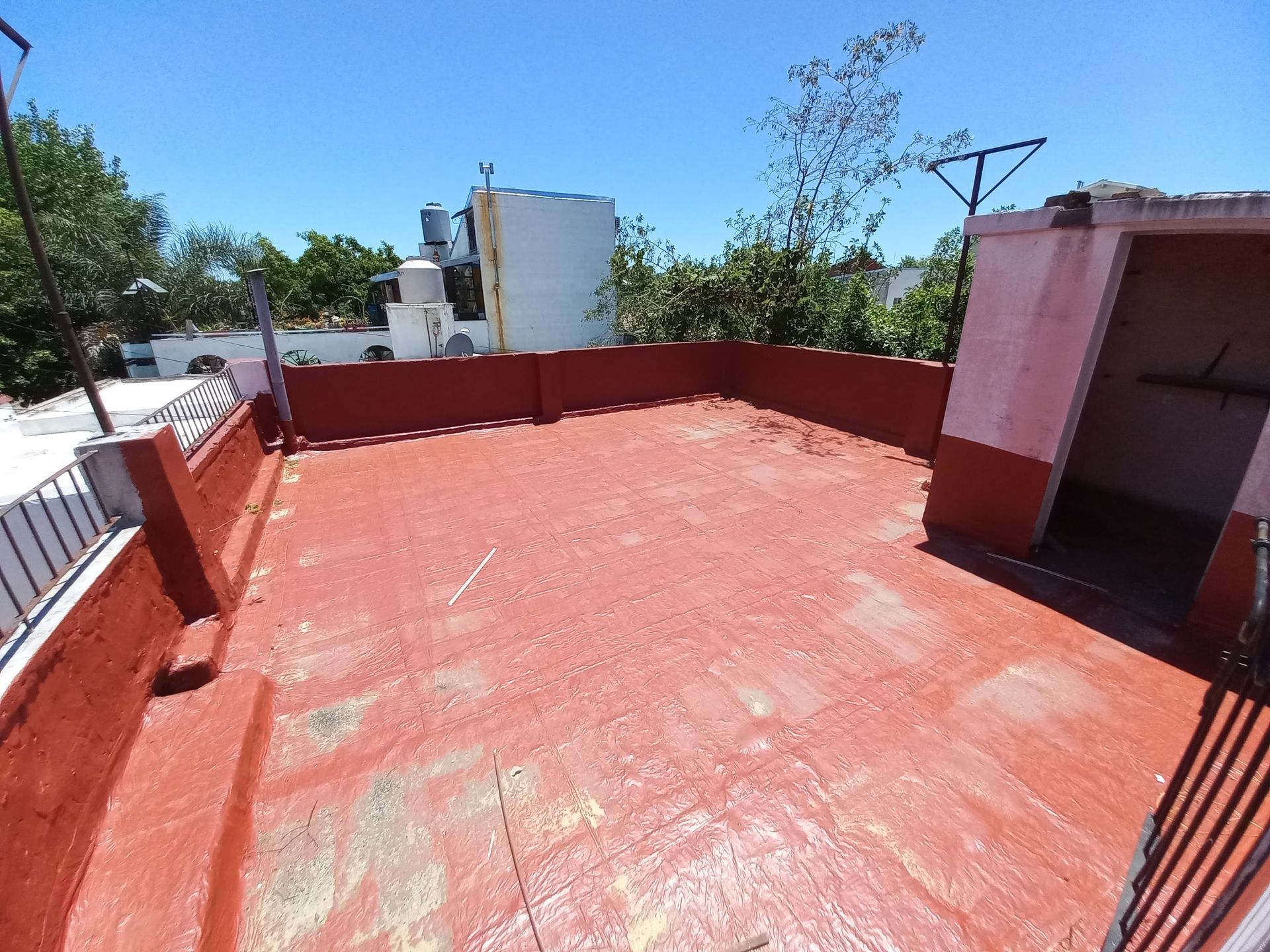 PH a refaccionar 4 + local apto permuta Virreyes