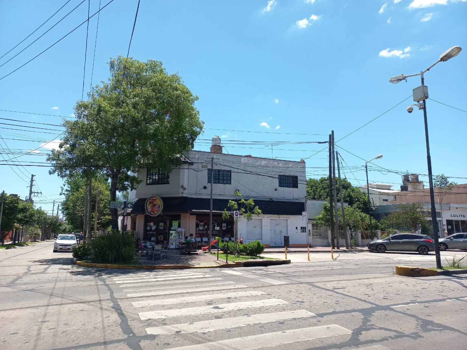 PH a refaccionar 4 + local apto permuta Virreyes
