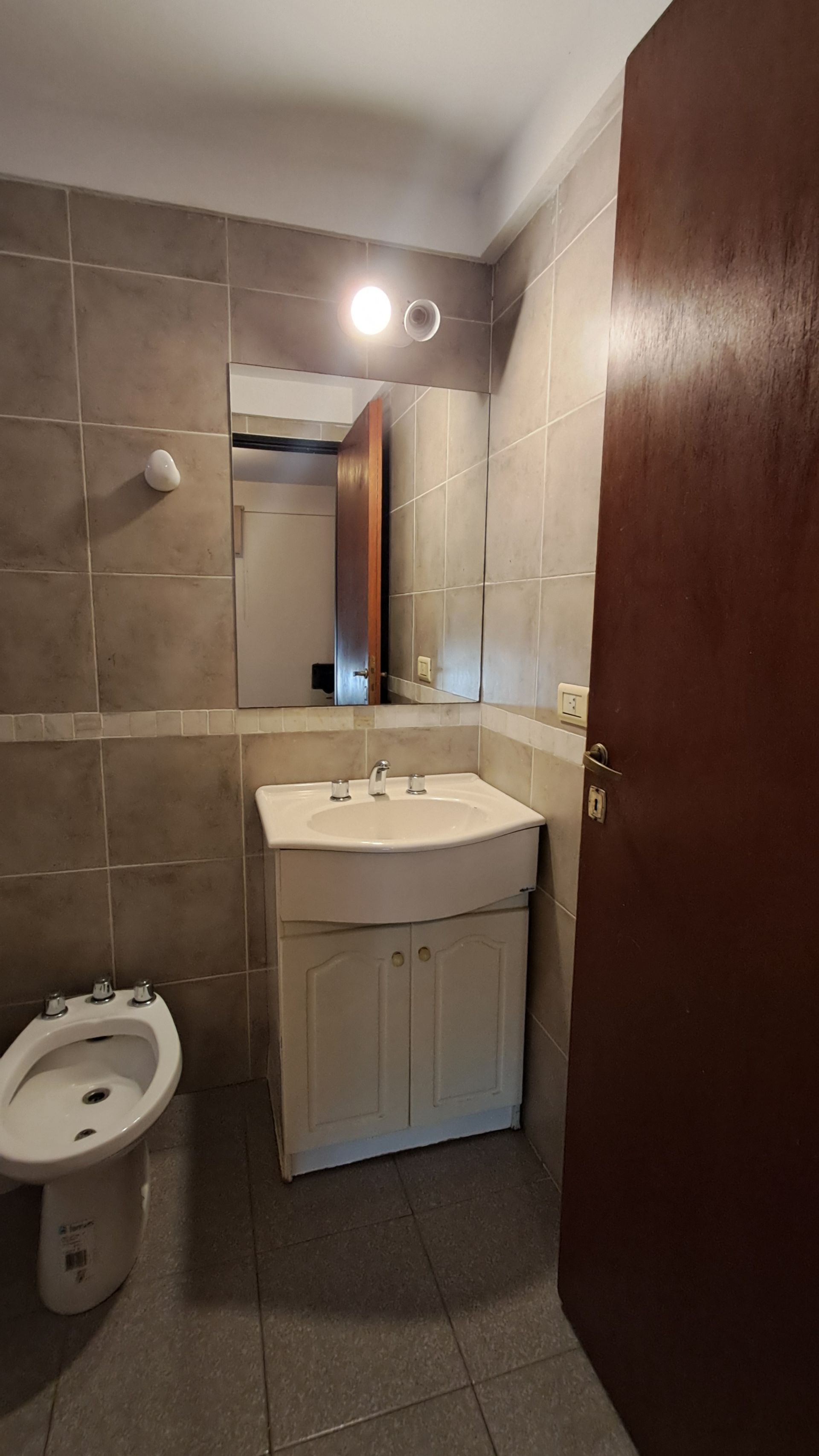 Departamento-2 Ambientes-Venta-San Isidro-Cochera