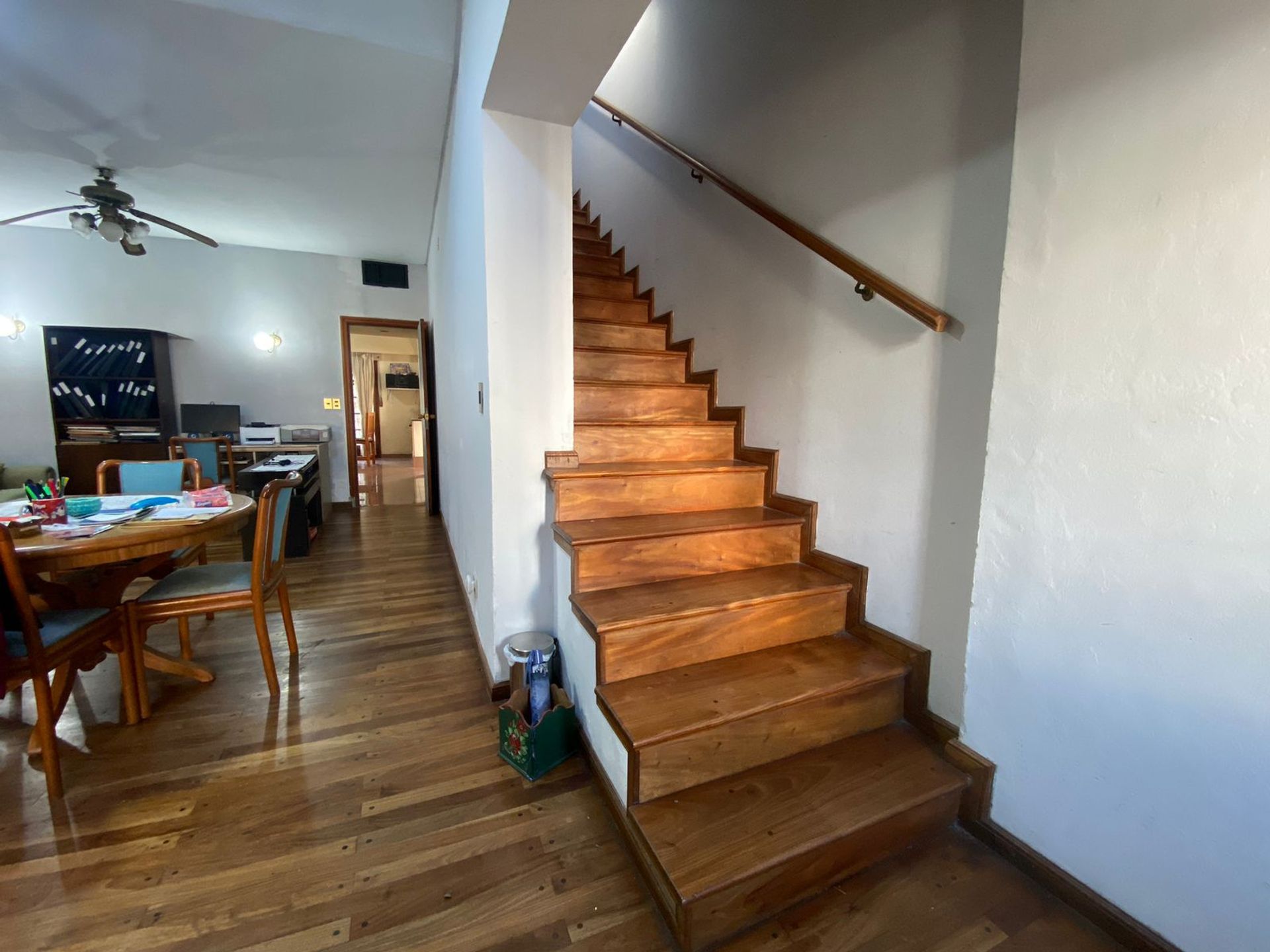 Venta Casa Multifamiliar 5 Ambientes Martinez