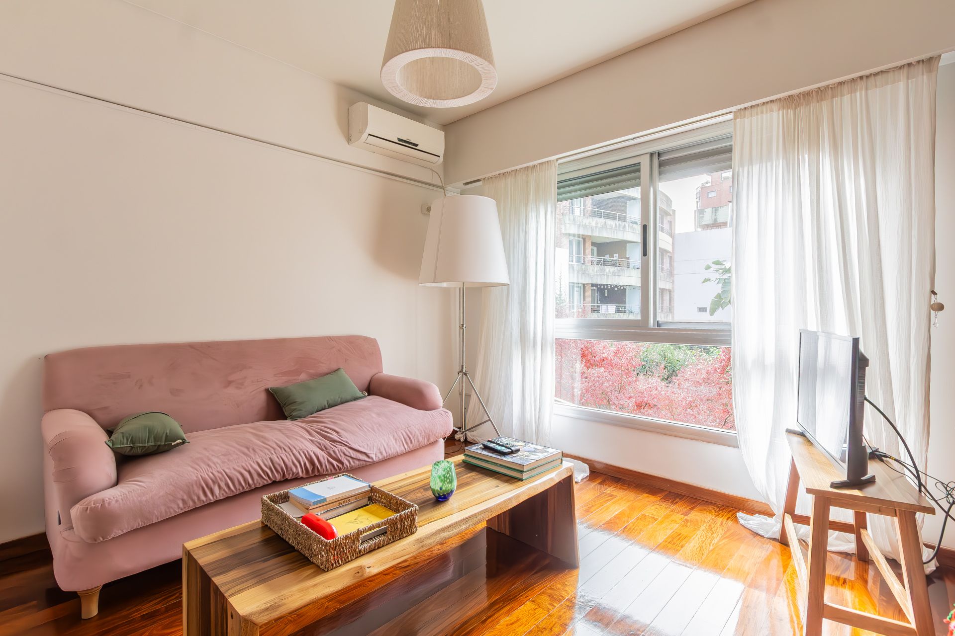 Venta departamento 4 amb, Dep y baul - San Isidro
