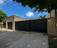 6-room House for Sale in Benavidez