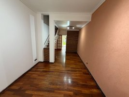 Triplex 3-room Rental with Playroom – Munro