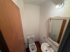 Triplex 3-room Rental with Playroom – Munro