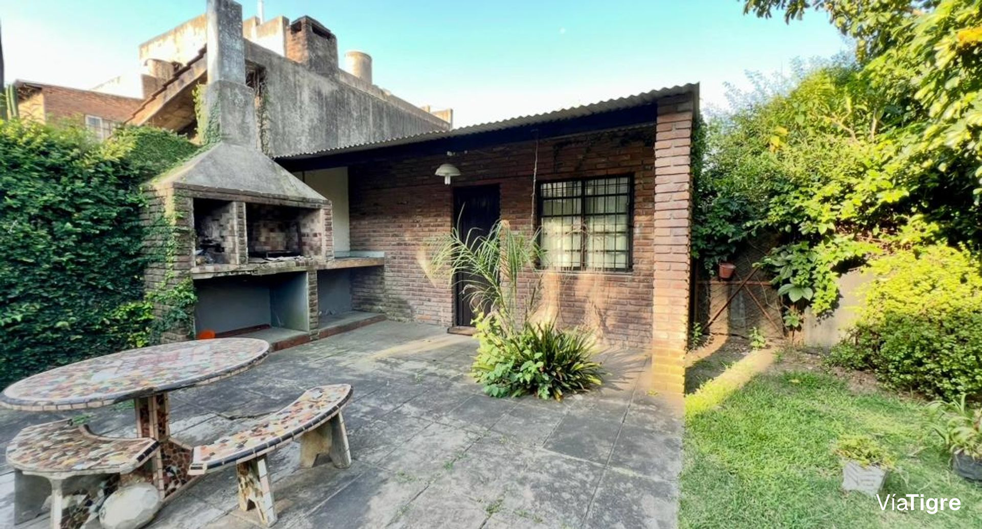 Casa Venta Con Local Jardin Y Cochera Don Torcuato
