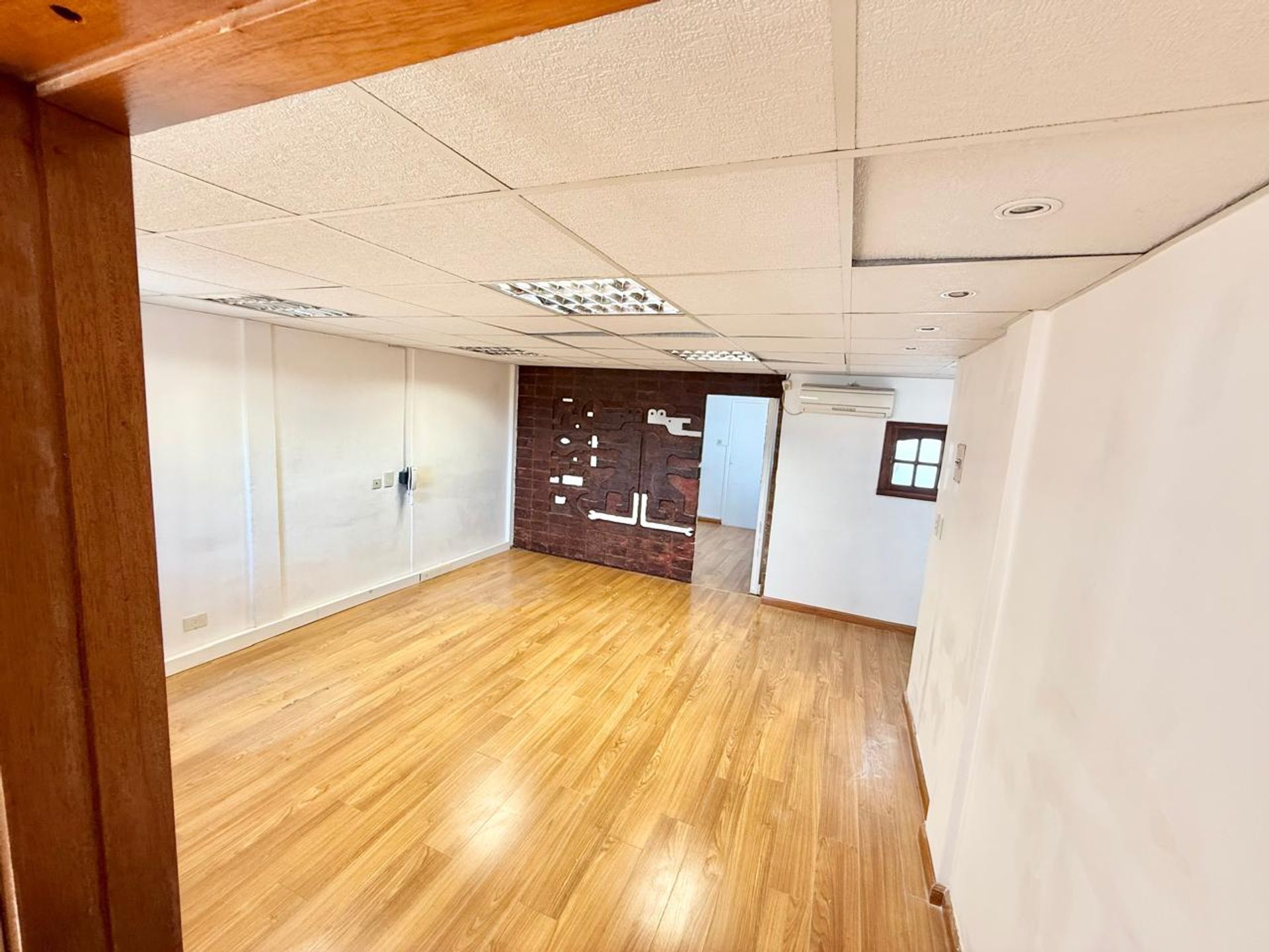 Oficina venta Vicente Lopez Luminosa