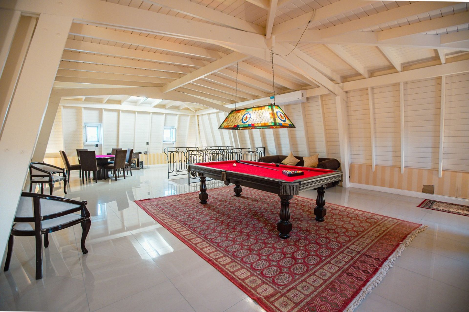 Residencia Premium Frente al Río – El Yacht