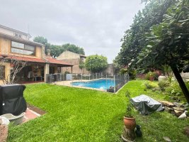 House 6 Rooms for Sale Olivos Buenos Aires