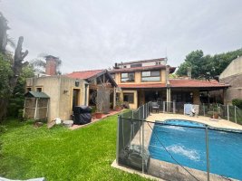 House 6 Rooms for Sale Olivos Buenos Aires