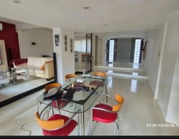 Venta Casa 2 Plantas,Pileta Parque S Isidro Impec.